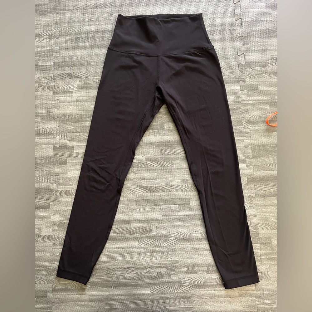 lululemon black leggings 25” size 4